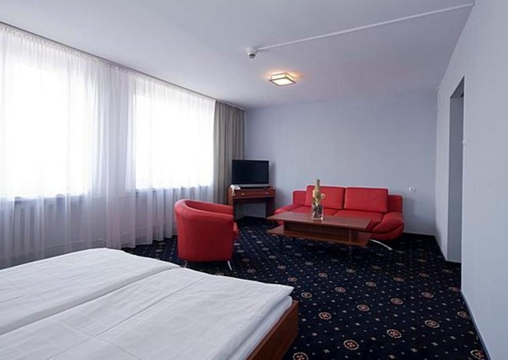 Hotel Naramowice Poznan Room photo